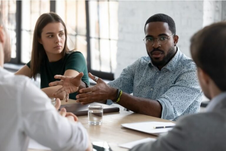 Persuadiendo en grupo